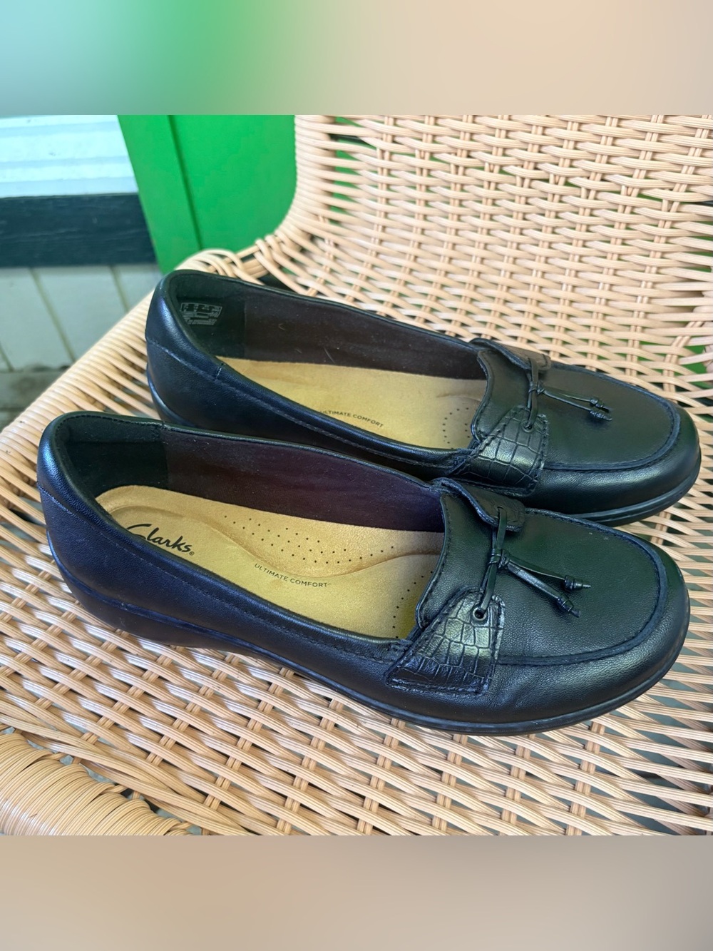 Clarks Black Leather Tassel Loafers for Women Size 10 Wide